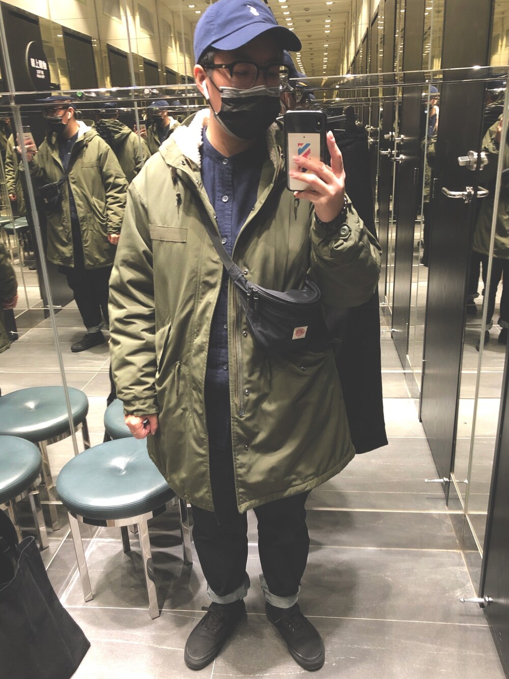 「TAIPEI」｜「GUのアイテム（ミリタリージャケット、グリーン系）」を使った、chris3133さん（キッズ・164cm）の冬コーディネートの1枚目の写真