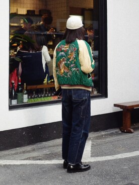 VINTAGEヴィンテージのスカジャンを使った人気ファッション