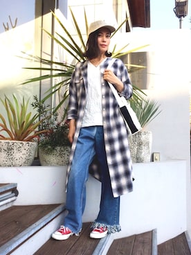 「リメイクデニム」｜「アイテム（トートバッグ）」を使った、Katieさん（レディース・162cm）の春コーディネート
