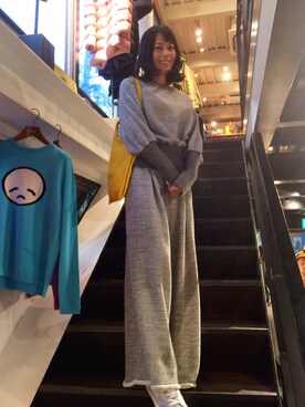 「ROBES&CONFECTIONS（ローブスコンフェクションズ）のRobes&Confections/ローブス&コンフェクションズ/Large Loop Sweat Baggy Pants（その他パンツ）」を使った、Katieさん（レディース・162cm）の秋コーディネート
