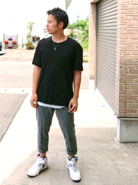 「KAZUYUKI KUMAGAI」｜「アイテム（スラックス）」を使った、おのっちさん（メンズ・170cm）の夏コーディネート