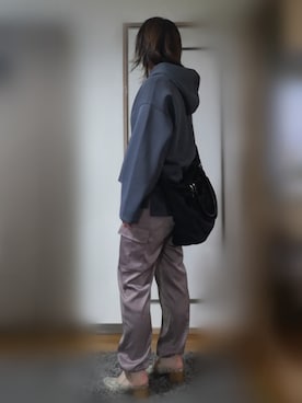 「リエディ」｜「アイテム（パーカー）」を使った、はる ◌˳⚛˚⌖capter.01さん（レディース・159cm）の冬コーディネート