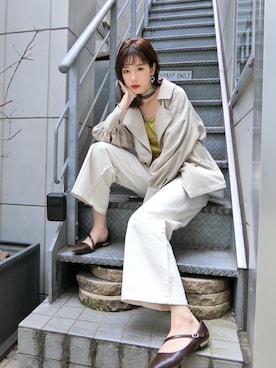 「オールホワイト」｜「アイテム（トレンチコート）」を使った、miyabi uechiさん（レディース・162cm）の春コーディネート