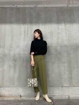 「MURUA（ムルーア）のパフスリーブハイネックニット（ニット/セーター）」を使った、miyabi uechiさん（レディース・162cm）の秋コーディネート