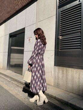 「MURUA（ムルーア）のデザインベルトスクエアバッグ（ショルダーバッグ）」を使った、miyabi uechiさん（レディース・162cm）の冬コーディネート