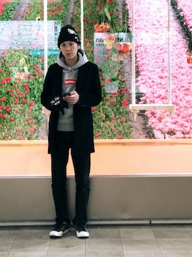 「Supreme （シュプリーム）のアイテム（手袋）」を使った、24KAWA©さん（メンズ・177cm）の春コーディネート