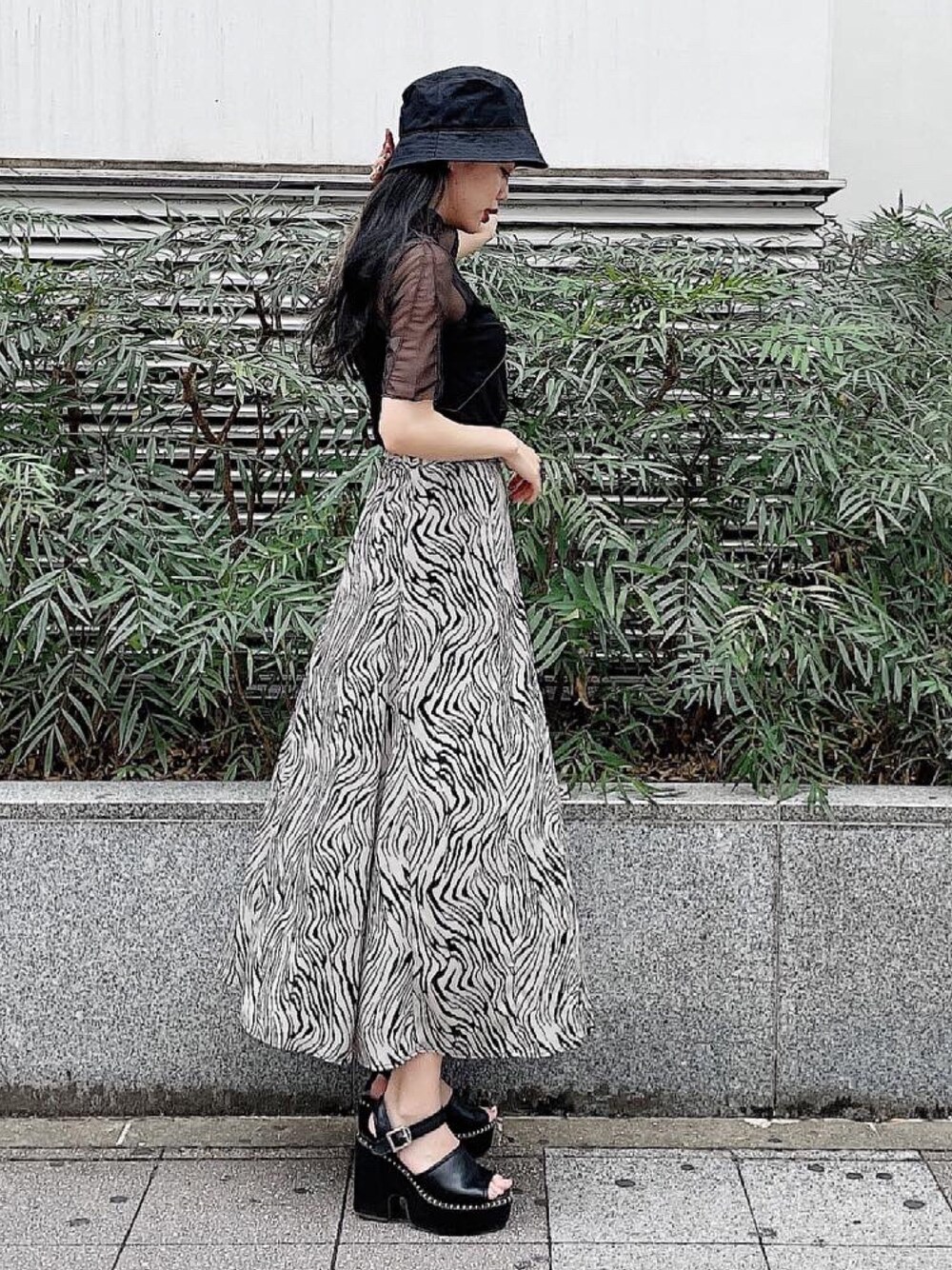 ゼブラ柄スカート」の人気ファッションコーディネート - WEAR