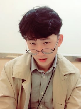 「SPAO（スパオ）のアイテム（ジャケット/アウター）」を使った、陳盈甄さん（メンズ・170cm）の春コーディネート