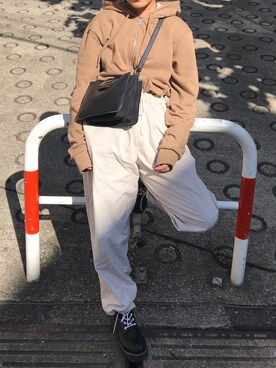「H&M（エイチ・アンド・エム）のアイテム（パーカー）」を使った、ミサ(JEANASiS)さん（レディース・155cm）の秋コーディネート