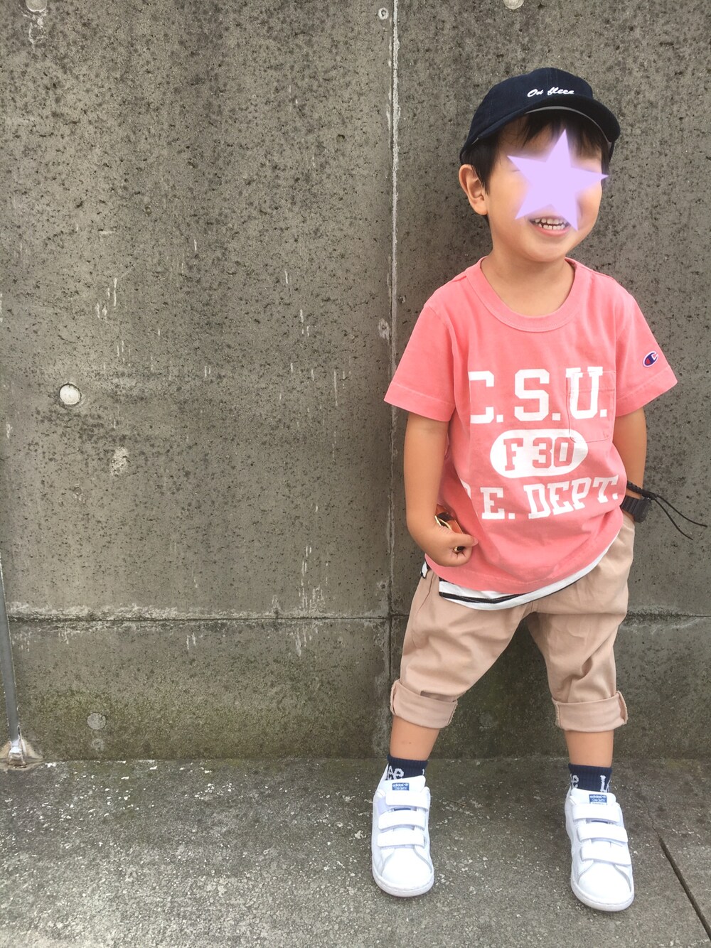 「シンプル、kids、キッズコーデ、おとこのこ、ピンク、西松屋」｜「FREAK'S STOREのChampion/チャンピオン 別注製品染めプリント半袖Ｔシャツ（Tシャツ/カットソー、ピンク系）」を使った、y&y(*˘︶˘*).｡.:*♡さん（キッズ・100cm）の夏コーディネートの1枚目の写真