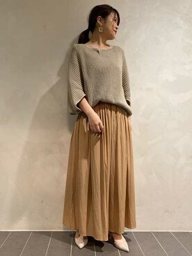 「アイテム（パンプス、グレー系）」を使った、OUVRAGE CLASSEさん（レディース・159cm）の春コーディネート