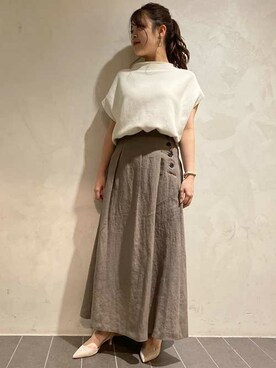 「アイテム（パンプス、グレー系）」を使った、OUVRAGE CLASSEさん（レディース・159cm）の春コーディネート