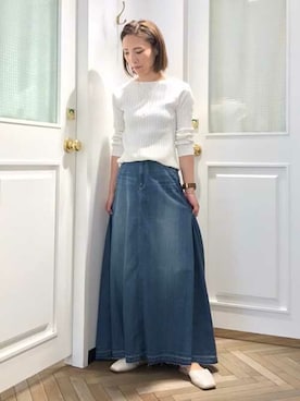「woadblue（ウォードブルー）のアイテム（スカート）」を使った、OUVRAGE CLASSEさん（レディース・158cm）の春コーディネート