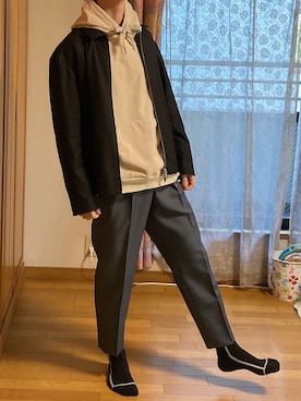 「STUDIOUS（ステュディオス）のアイテム（パーカー）」を使った、Gamiさん（メンズ・170cm）の秋コーディネート