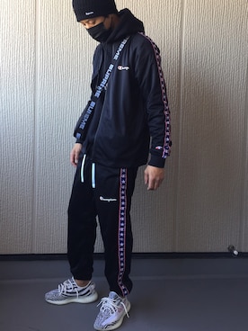 「Champion（チャンピオン）のアイテム（ジャージ）」を使った、いっくんさん（メンズ・177cm）の春コーディネート