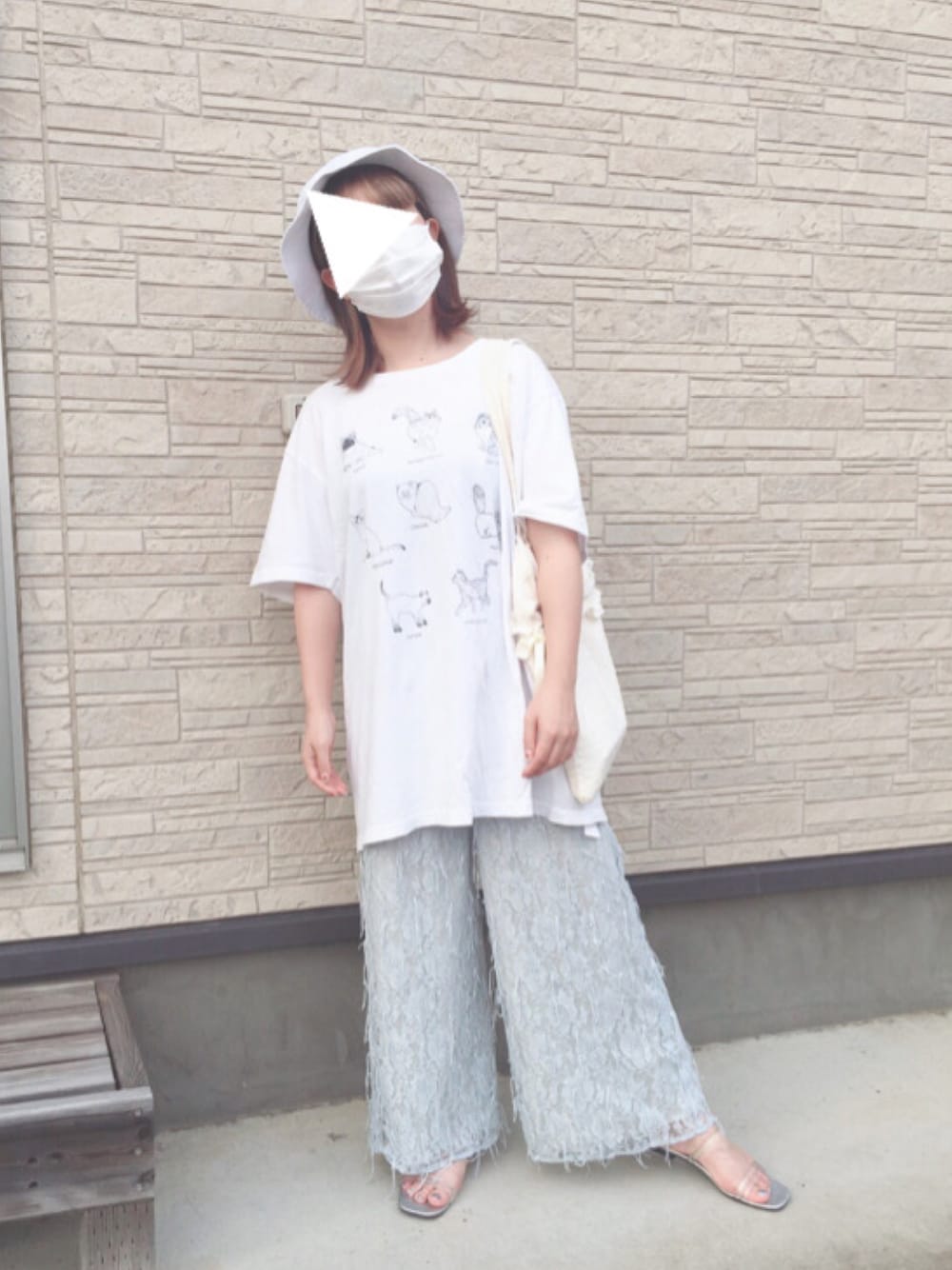 「バケットハット、Tシャツ、フリンジ、パンツスタイル、トートバッグ、サンダル、merry jenny、pou dou dou、低身長、エヘカソポ」｜「Green　Parksの・ベーシックバケットハット（ハット、ホワイト系）」を使った、りなぴ。＊さん（レディース・154cm）の夏コーディネートの1枚目の写真