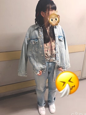 「ZARA（ザラ）のアイテム（デニムジャケット、ブルー系）」を使った、Karinさん（レディース）の夏コーディネート