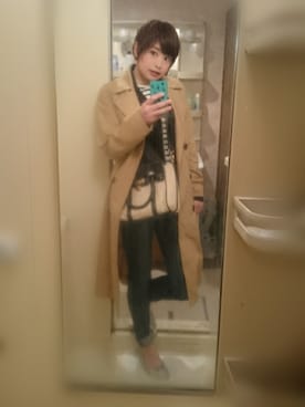 「インディゴデニム」｜「アイテム（トレンチコート）」を使った、えっつんさん（レディース・158cm）の冬コーディネート