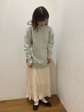 「アイテム（パーカー、グリーン系）」を使った、fukaさん（レディース・158cm）の春コーディネート