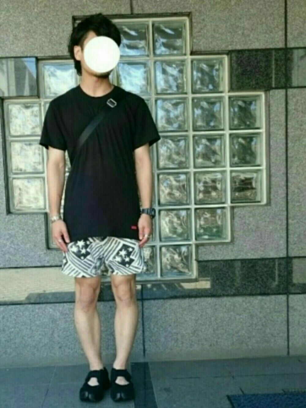 「supreme、VANS、インディアンジュエリー、ナバホ、G-SHOCK、ショーツ、夏、パパコーデ、エアリフト、子どもとお出かけ」｜「NIKEのNIKE ナイキ リフト2Pソックス（ソックス/靴下、ホワイト系）」を使った、yujiさん（メンズ・167cm）の夏コーディネートの1枚目の写真