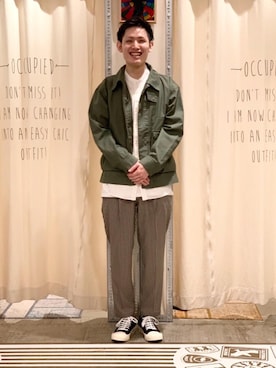 「coen（コーエン）のTRチェックストレッチイージーパンツ#（その他パンツ、ベージュ系）」を使った、coen tomさん（メンズ・178cm）の冬コーディネート