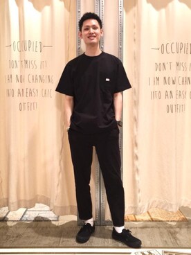 「coen（コーエン）のアイテム（スラックス）」を使った、coen tomさん（メンズ・177cm）の春コーディネート