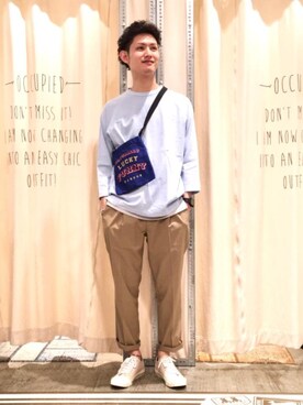 「coen（コーエン）のアイテム（スラックス）」を使った、coen tomさん（メンズ・177cm）の春コーディネート