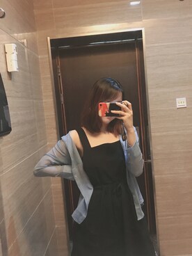 「tbのアイテム（スカート、ブラック系）」を使った、阿肖肖さん（レディース・168cm）の秋コーディネート