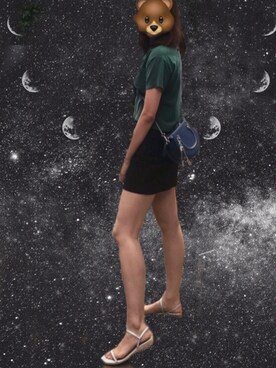 「下蛋喵のアイテム（スカート、ブラック系）」を使った、阿肖肖さん（レディース・168cm）の秋コーディネート