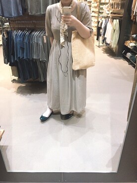 「kutir（クティール）の幅広プリーツワンピース（ワンピース、ベージュ系）」を使った、mさん（レディース・155cm）の夏コーディネート
