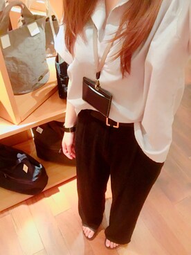 「Te chichi（テチチ）のアイテム（シャツ/ブラウス、ベージュ系）」を使った、はるさん（レディース・160cm）の秋コーディネート