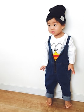 「ニットキャップ」｜「アイテム（オールインワン・サロペット）」を使った、8-sukeさん（キッズ・100cm）の春コーディネート