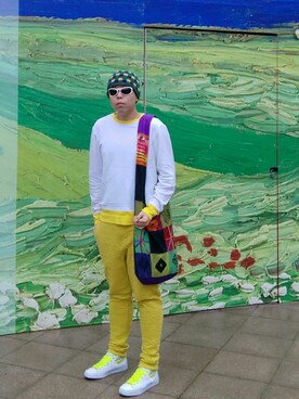 「アイテム（メッセンジャーバッグ）」を使った、Panda Ngさん（メンズ・179cm・30代）の春コーディネート