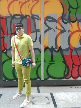 「MSGM（エムエスジーエム）のアイテム（クラッチバッグ）」を使った、Panda Ngさん（メンズ・179cm）の秋コーディネート