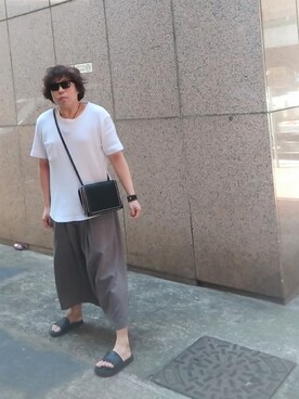 「alexanderwang（アレキサンダーワン）のアイテム（バッグ）」を使った、Panda Ngさん（メンズ・180cm）の秋コーディネート