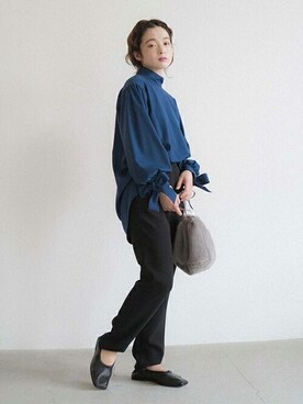 「blue」｜「アイテム（ショルダーバッグ）」を使った、kaeneSTAFFさん（レディース・153cm）の冬コーディネート