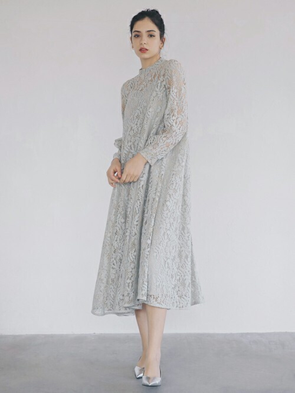 「dress、パーティースタイル、成人式、結婚式、オケージョン、結婚式二次会スタイル、お呼ばれスタイル、謝恩会、kaene、総レースワンピース」｜「kaeneのオールレースAラインワンピース（ワンピース、グリーン系）」を使った、kaeneSTAFFさん（レディース・170cm）の冬コーディネートの1枚目の写真