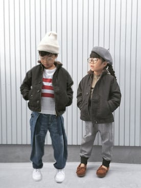 「アイテム（ミリタリージャケット、ブラック系）」を使った、nanaさん（キッズ・110cm）の秋コーディネート