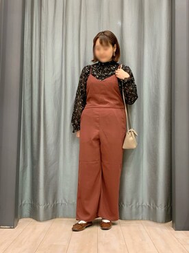 「Green　Parks（グリーンパークス）のアイテム（サロペット/オーバーオール）」を使った、ちひろさん（レディース・154cm）の夏コーディネート