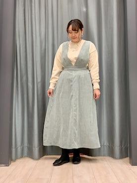 「ELENCARE DUE」｜「アイテム（ジャンパースカート）」を使った、ちひろさん（レディース・154cm）の冬コーディネート