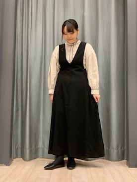 「ELENCARE DUE」｜「アイテム（ジャンパースカート）」を使った、ちひろさん（レディース・154cm）の冬コーディネート