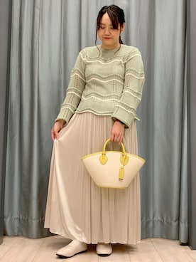 「cache cache（カシュ カシュ）のアイテム（トートバッグ）」を使った、ちひろさん（レディース・154cm）の春コーディネート