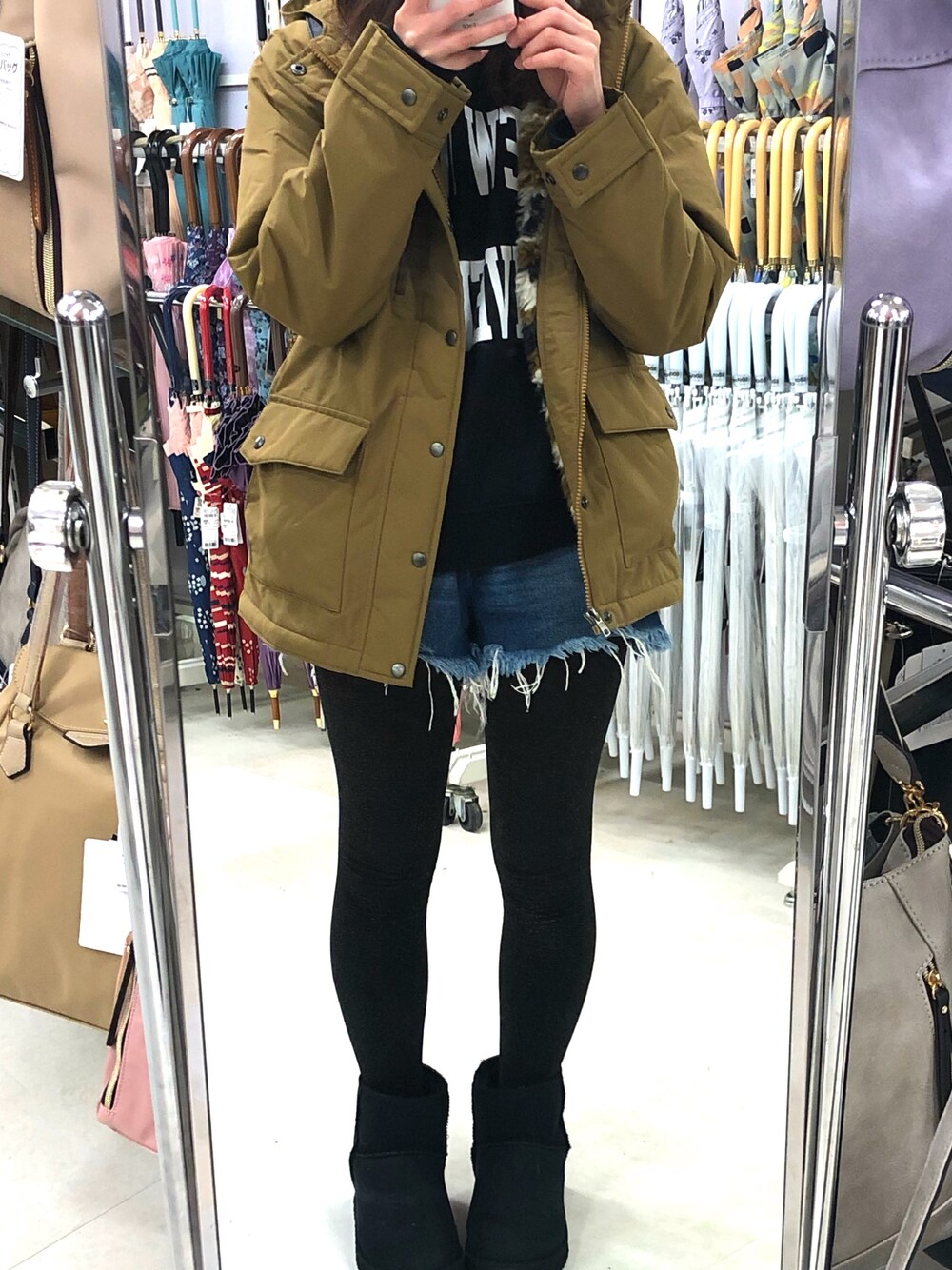 「冬コーデ、ootd、シンプル、今日のコーデ」｜「patagoniaのパタゴニア / ボーイズ・インファーノ・ジャケット（ダウンジャケット/コート、ブラウン系）」を使った、asamiさん（レディース・148cm）の秋コーディネートの1枚目の写真