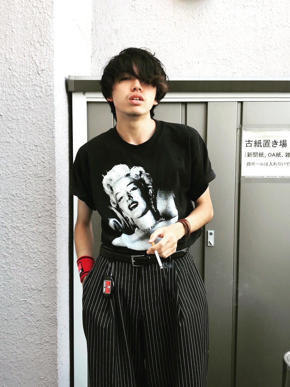 「ワイドパンツ、オールブラック、ネオンサイン、neonsign、cream soda」｜「NEONSIGNのアイテム（パンツ、ブラック系）」を使った、おるかさん（メンズ・171cm）の夏コーディネートの1枚目の写真