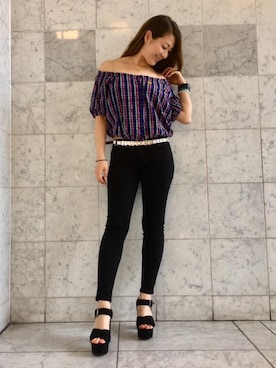 HYSTERIC GLAMOURのアイテムを使った「オフショルダー」の人気