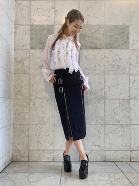 HYSTERIC GLAMOURのスカートを使った「フリルブラウス」の人気  