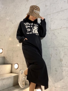 「パーカーワンピ」｜Ayakaさん（レディース・161cm）の冬コーディネート