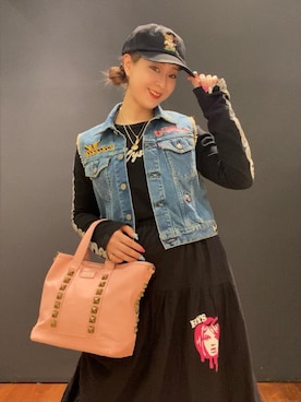 「80年代」｜「アイテム（トップス）」を使った、Ayakaさん（レディース・161cm）の春コーディネート