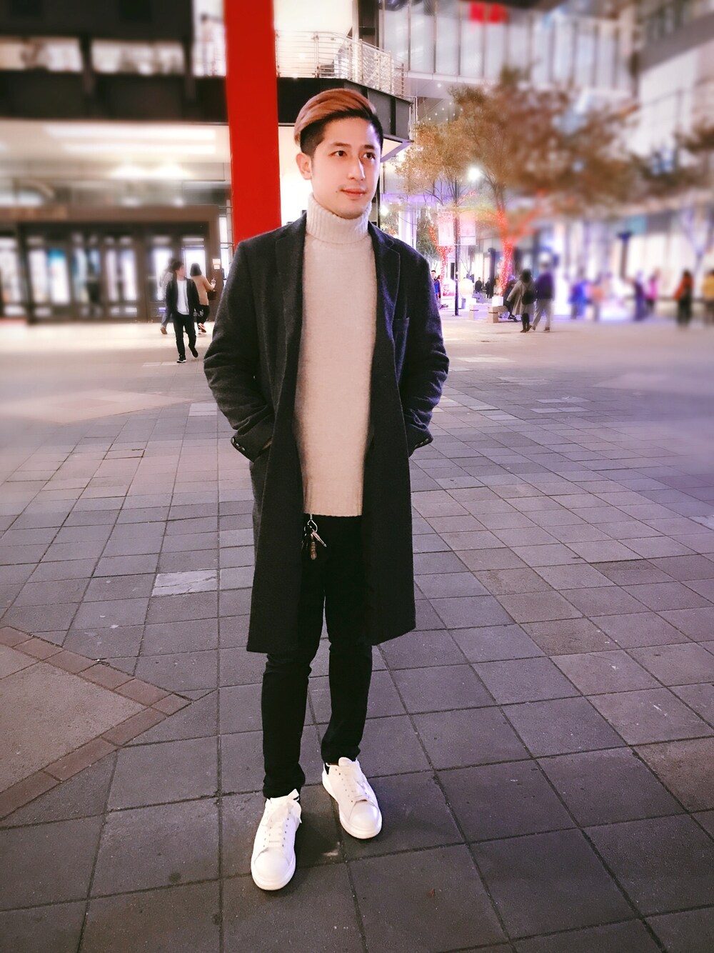 「Alexander McQueen、united arrows、TK、tk.TAKEO KIKUCHI、Overcoat、gray」｜「tk.TAKEO KIKUCHIのメルトンビーバーチェスターコート（チェスターコート、グレー系）」を使った、Foxさん（メンズ・173cm）の冬コーディネートの1枚目の写真