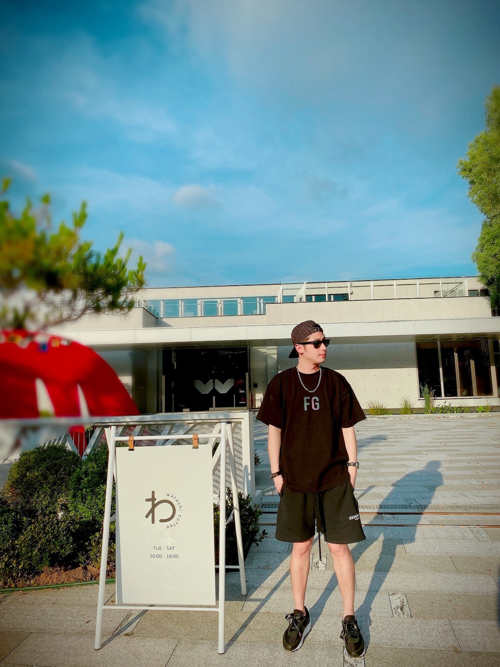 「summer、fear of god、fearofgod、fogEssentials、fog essentials、NIKE、nike x sacai、sacai、ray ban、fog」｜「Dior hommeのアイテム（帽子、ブラック系）」を使った、Foxさん（メンズ・173cm）の夏コーディネートの1枚目の写真
